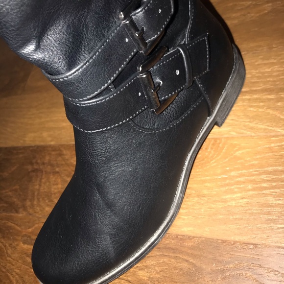 NWT black boots size 6.5 - Picture 4 of 8